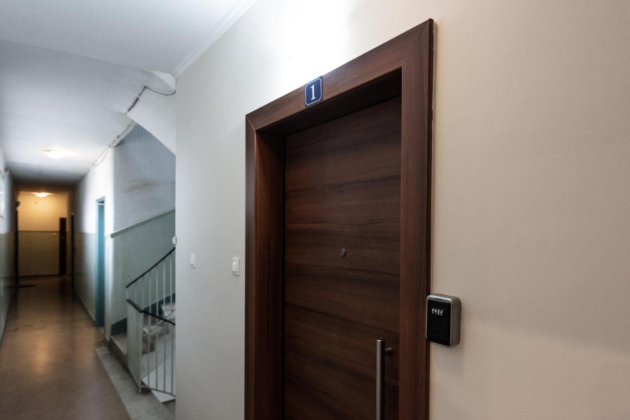 Skg Premium Studios Thessaloniki Exterior photo